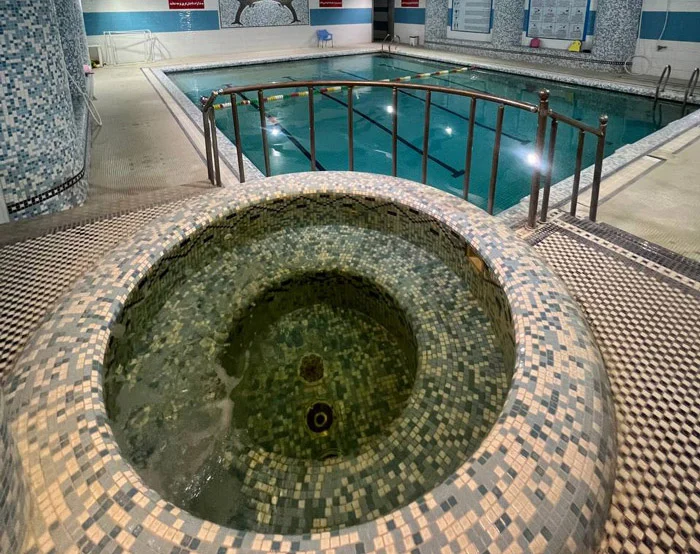 جکوزی استخر آرسن رشت